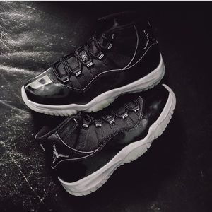 Nike Air Jordan 11 Jubilee Black White Grey early